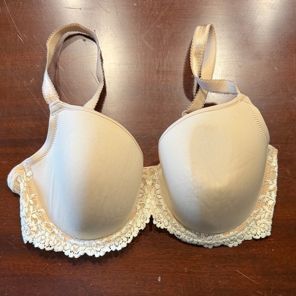 Wacoal Tan Lace Trim Bra